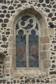 Fenêtre de l'église du prieuré dédiée à saint Porchaire